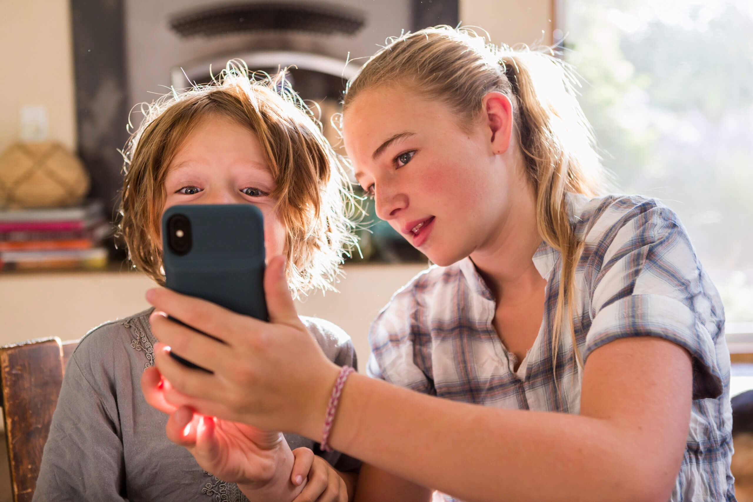 The mental health impacts of being chronically online